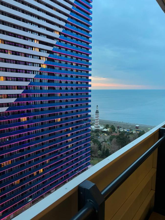 Orbi City Suite Batumi Exteriör bild