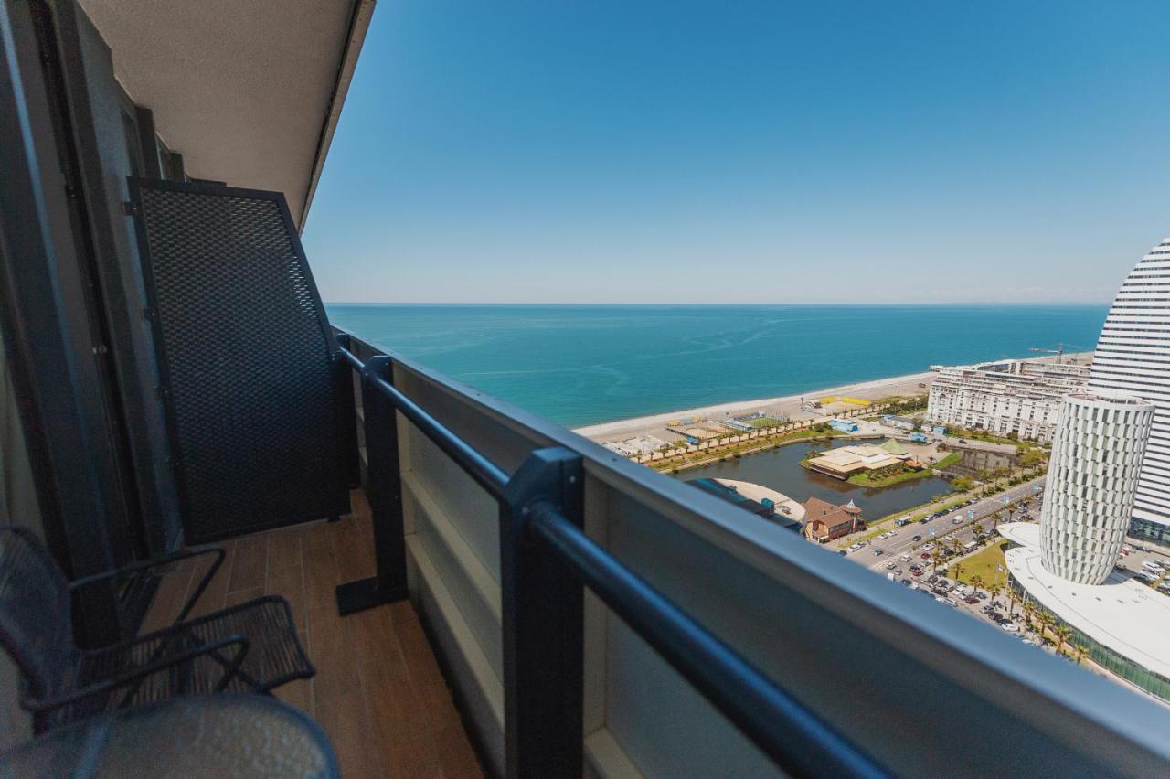 Orbi City Suite Batumi Exteriör bild