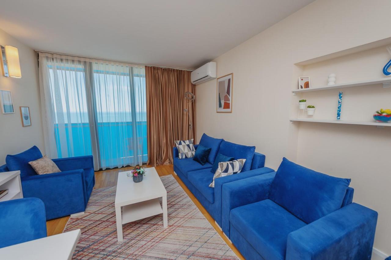 Orbi City Suite Batumi Exteriör bild