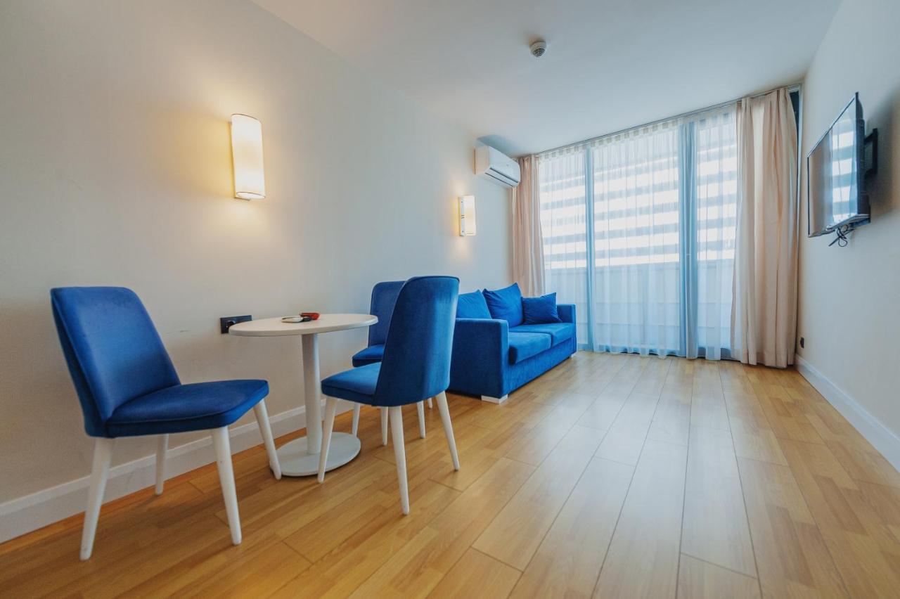 Orbi City Suite Batumi Exteriör bild