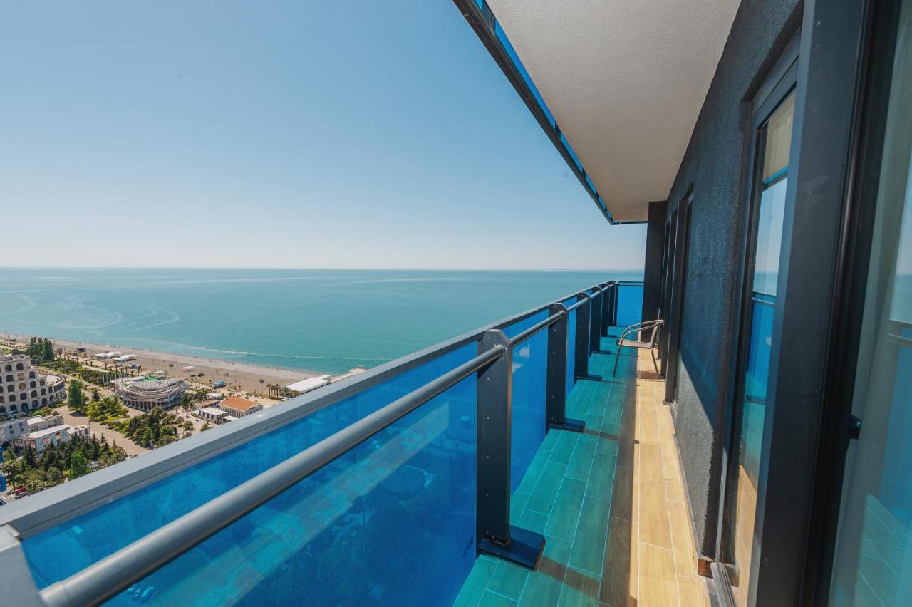 Orbi City Suite Batumi Exteriör bild