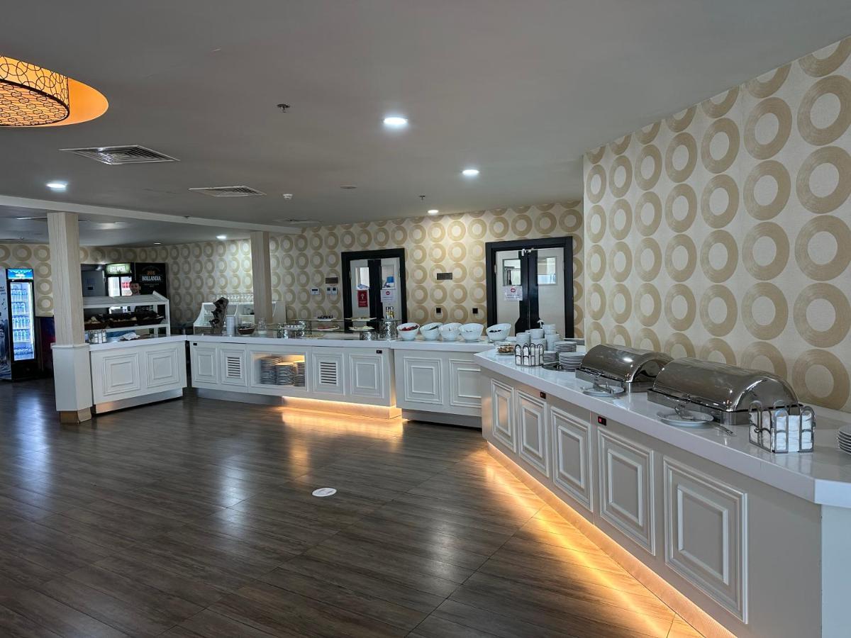 Orbi City Suite Batumi Exteriör bild