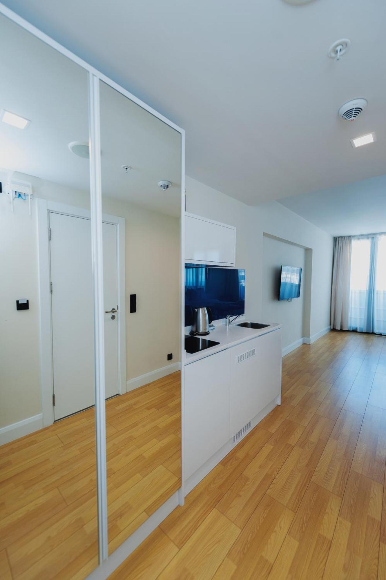 Orbi City Suite Batumi Exteriör bild