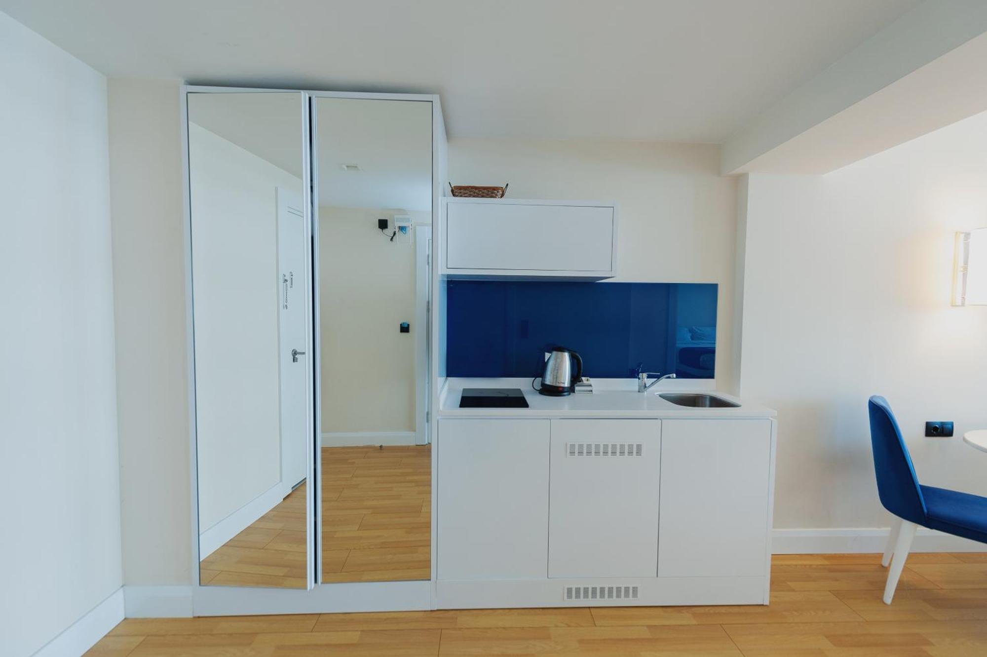 Orbi City Suite Batumi Exteriör bild